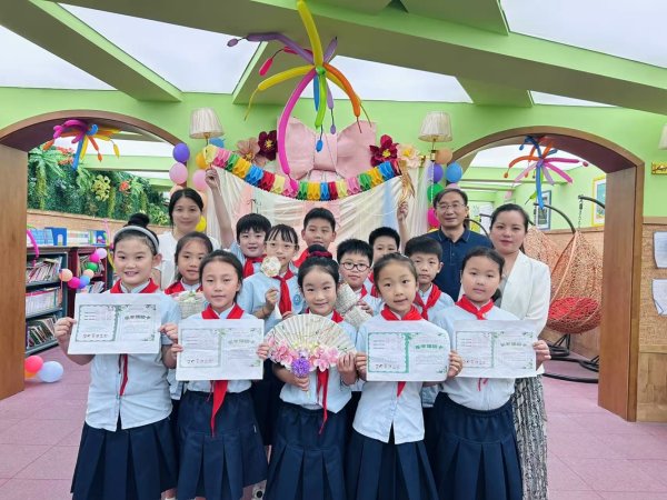 鼎红金投 回民第一小学开展低年级语文学科素养评价活动
